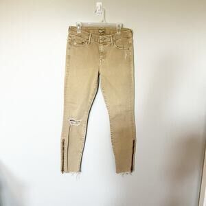 Mother Jeans Looker burlap Raw Hem
Tan Distressed Ankle Jean size 26